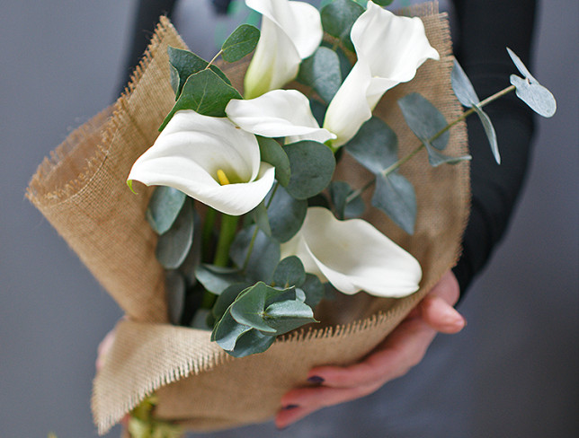 Bouquet with white calla lilies photo